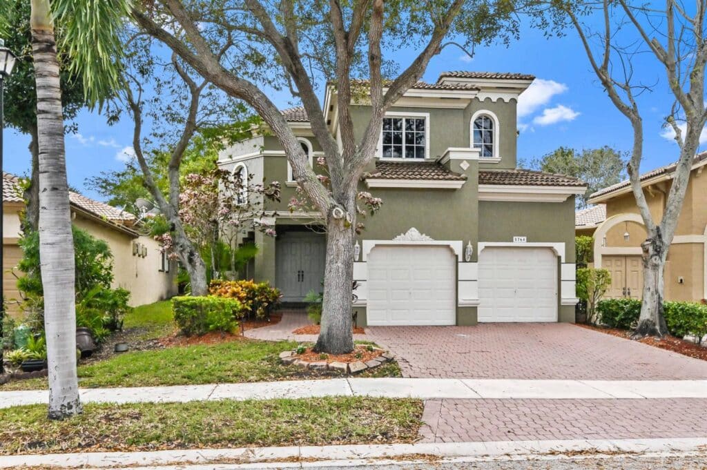 Coral Springs, FL 33076