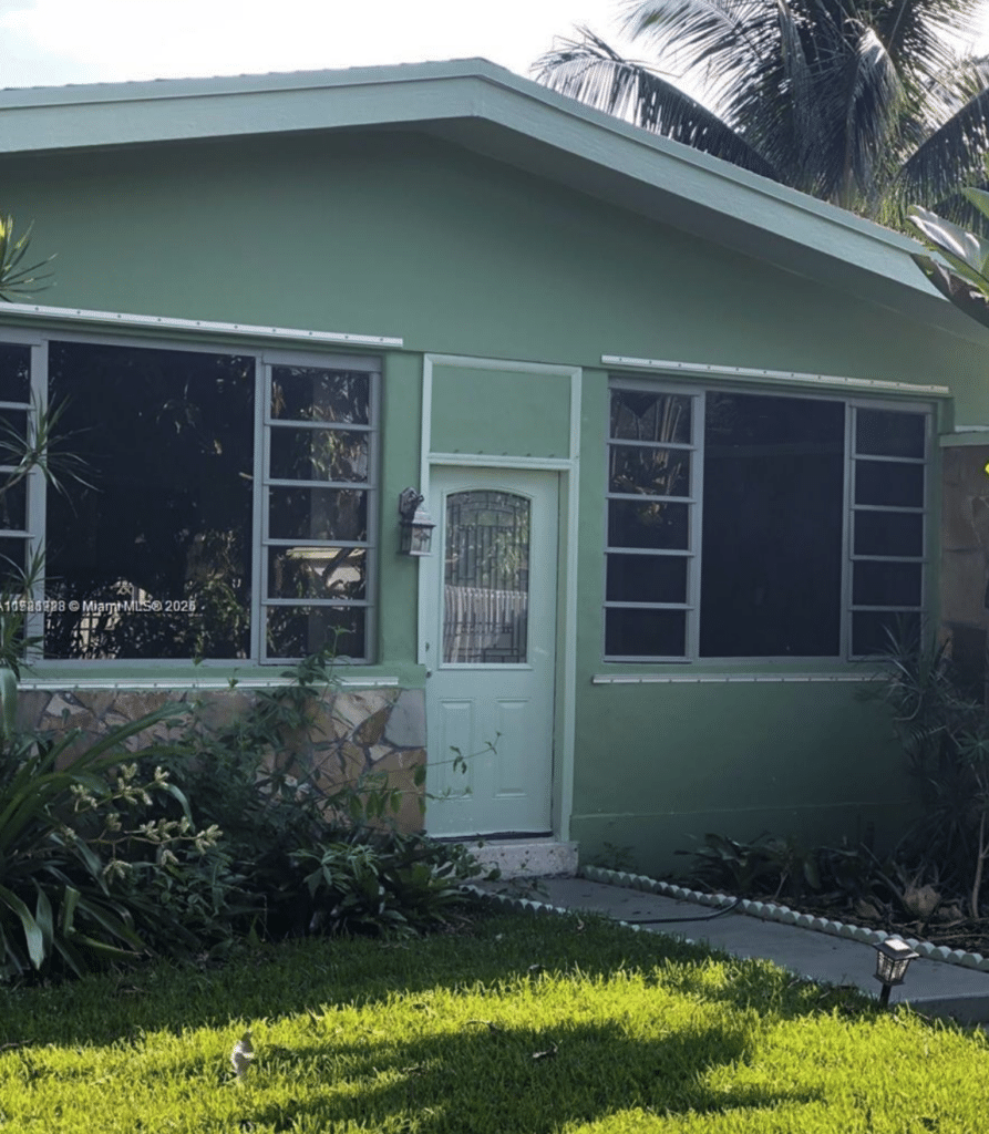 Miami, FL 33162