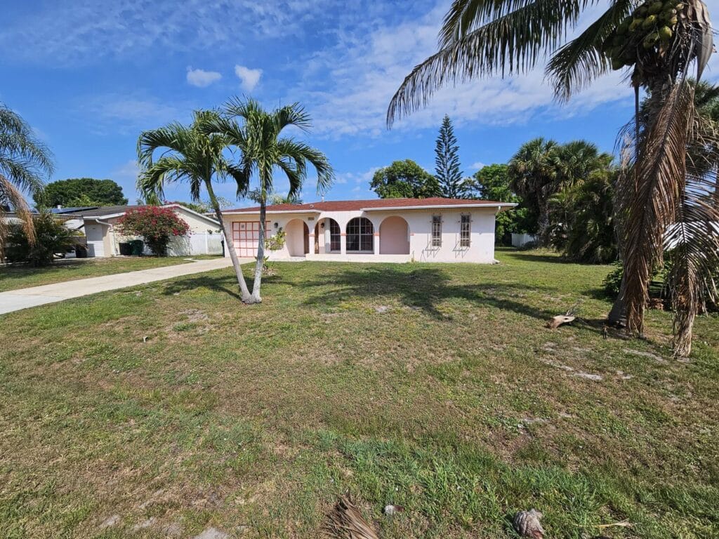 Port Saint Lucie, FL 34983