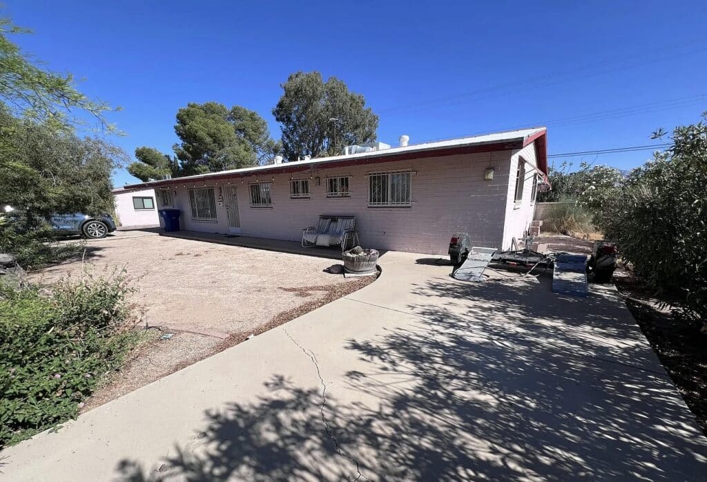 Tucson, AZ 85711
