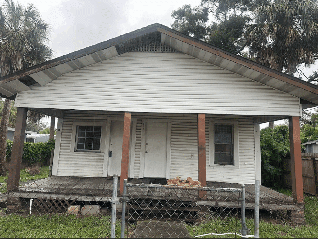 Tampa, FL 33604