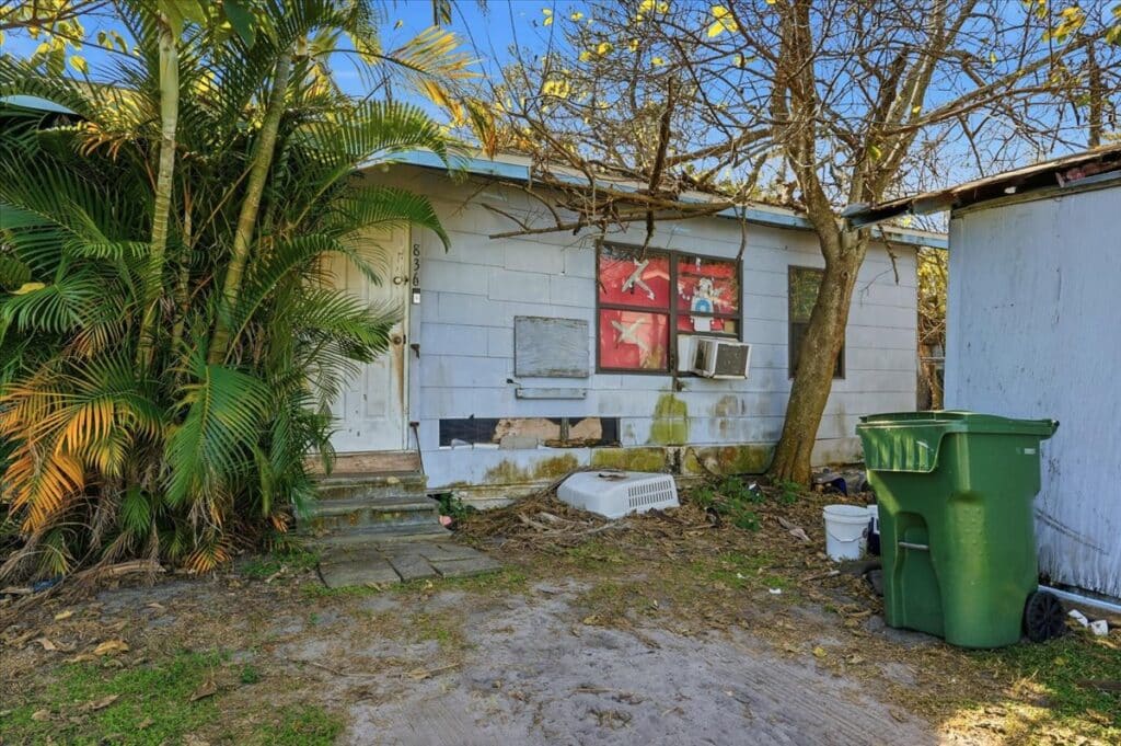 Winter Haven, FL 33880