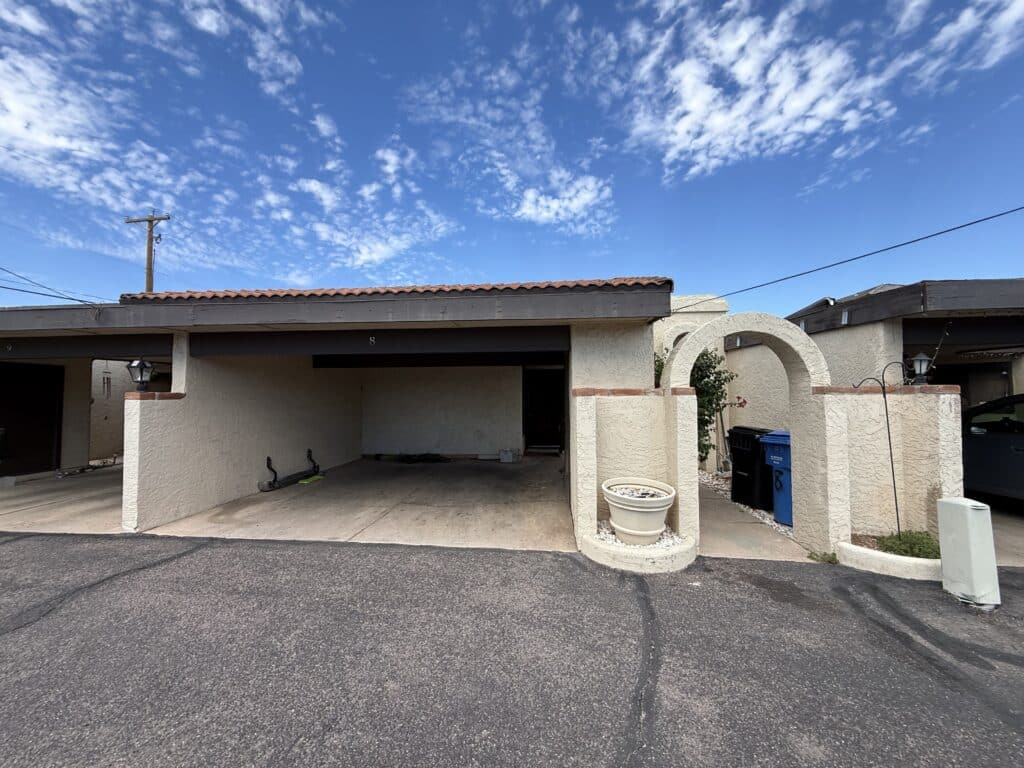 Phoenix, AZ 85018