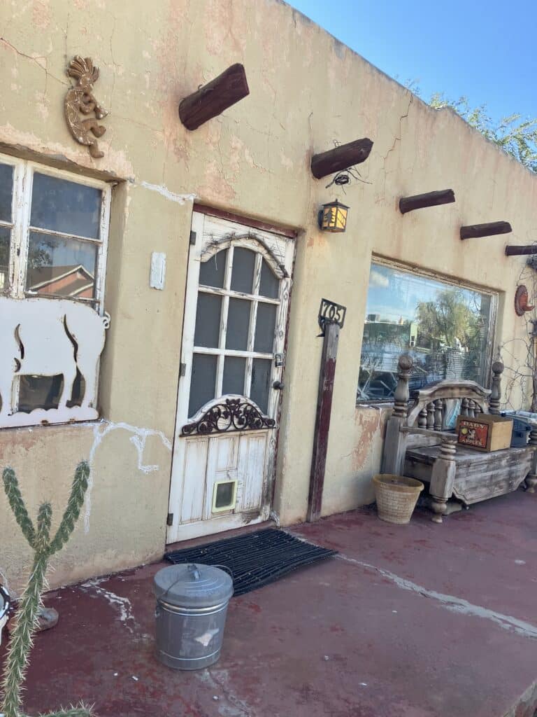 Winslow, AZ 86047